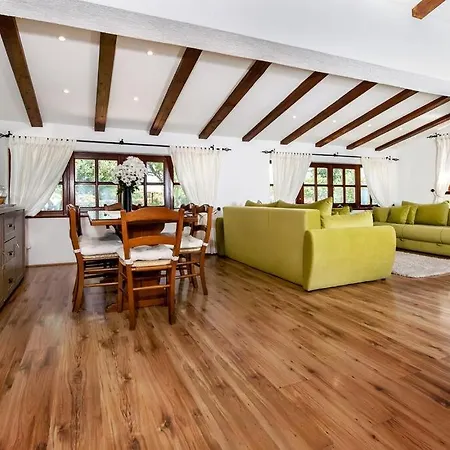 Ferienhaus House Tamara 2041